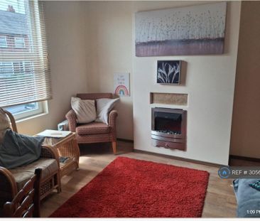 2 bedroom terraced house to rent - Photo 4