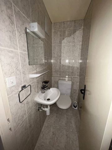 2.5 Zimmer, 81 m², 3. Stock - Photo 5