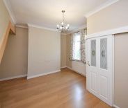 3 bed House - Terraced for Rent - Photo 5