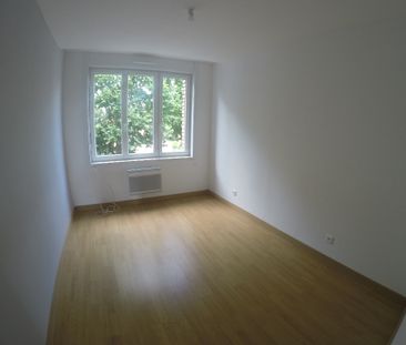 Location Appartement 3 pièces 55m² LA MADELEINE 59110 - Photo 3