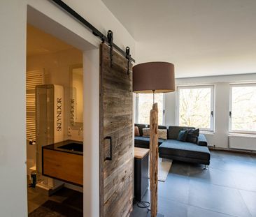 Lichtrijk appartement met 2 slaapkamers - Photo 1