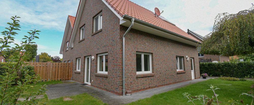 5455 - Platz für Familie und Träume – stilvolle Doppelhaushälfte in Toplage von Edewecht! - Foto 1