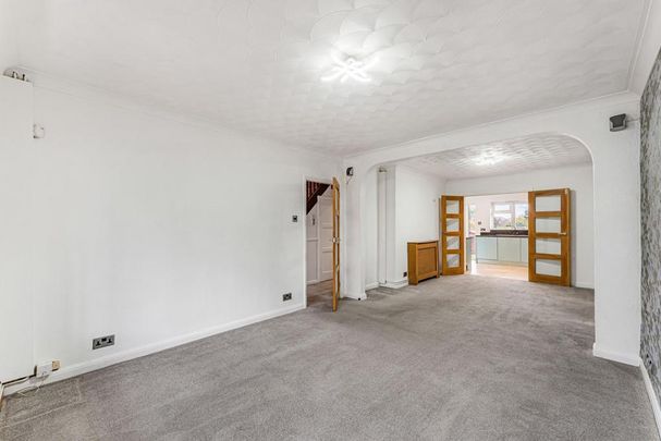 3 bedroom semi-detached house to rent - Photo 1