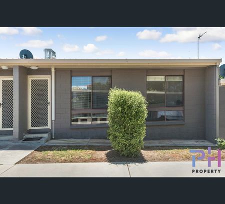 2/30 Pilcher Street, Strathdale, Vic 3550 - Photo 2