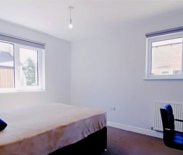 2 Bed 2 Bath - Photo 5