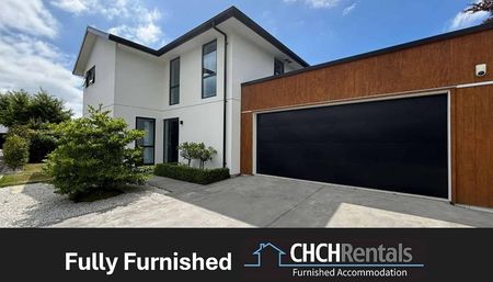 Stunning Executive Fully Furnished Family Home in Private Peaceful Location! - Photo 5