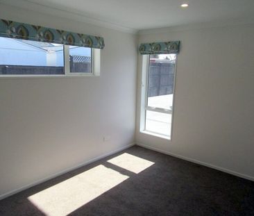 SOMERFIELD – 2 BEDROOM - Photo 2