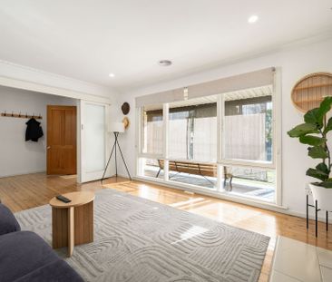 496 Parnall Street, Lavington - Photo 1