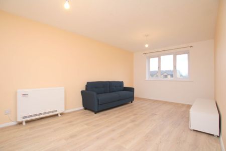 Courtlands Close, North Watford, WD24 - Photo 2