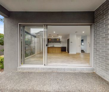 2/92 West Street, Hadfield - Photo 5