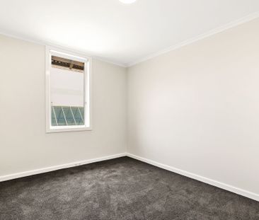 One bedroom unit in the heart of Manly - Photo 5