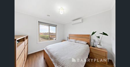 Comfortable Contemporary Living! - Photo 3