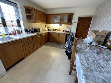 4 bedroom bungalow to rent - Photo 4