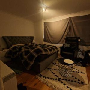 Douglas Road, Addlestone, KT15 - Photo 3