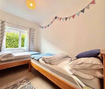 Undercliff Drive, Ventnor, PO38 - Photo 6