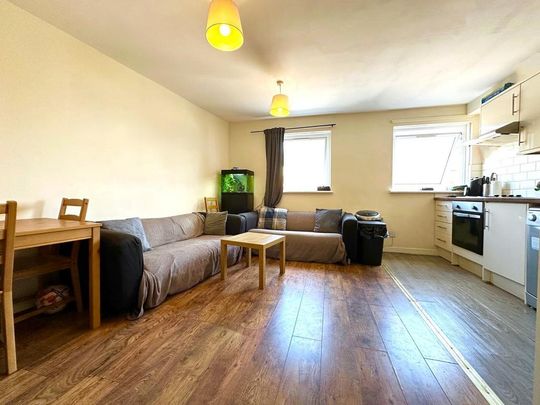 5 bedroom terraced house to rent - Photo 1