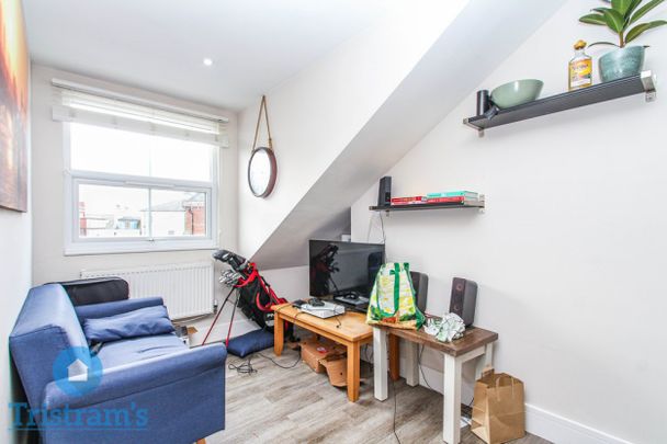 2 bed Apartment for Rent - Photo 1