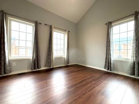 For Lease - 15 Adam Oates Heights, Toronto, Ontario - Photo 5