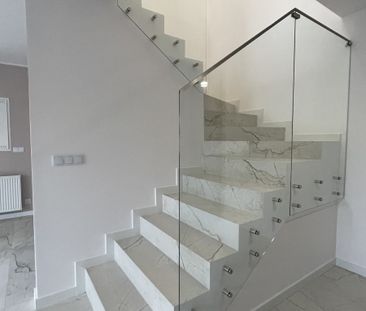 Nowiutki z pełnym wyposażeniem - Zdjęcie 5