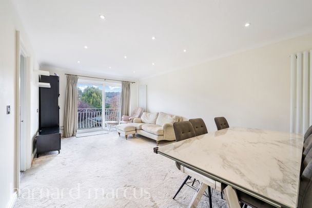 Fleetwood Close, Croydon - Photo 1