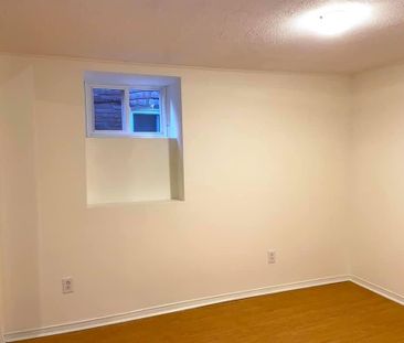 For Lease - 2 Edgewood Gardens, Toronto, Ontario - Photo 6