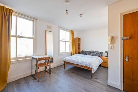 Studio to rent - Photo 4