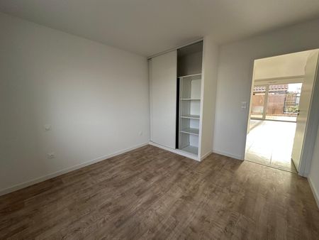 location Appartement T2 DE 40.1m² À ROQUES SUR GARONNE - Photo 4