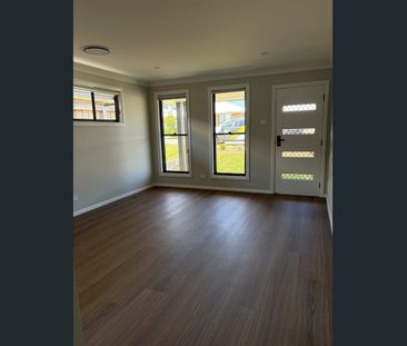 Impressive Brand New Duplex - Photo 5