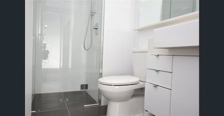 Exceptional 1 bedder with 1 study near Flagstaff garden - Photo 5