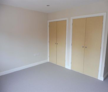 3 bedroom apartment to rent - Photo 2