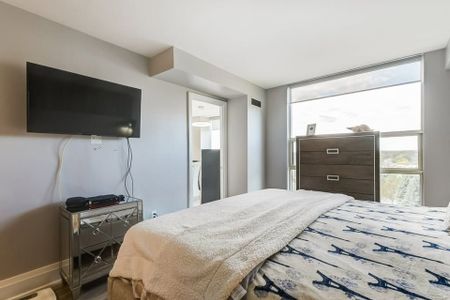 For Lease - 30 Harding Boulevard Unit# 905, Richmond Hill, Ontario - Photo 5