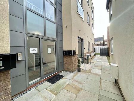 Adams Yard, Hertford, SG14 - Photo 4