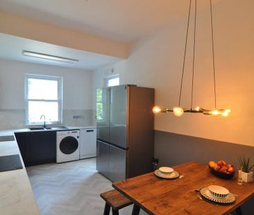1 bedroom in a house share to rent - Photo 5