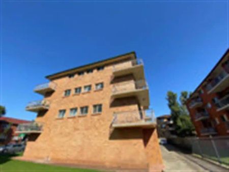 “Spacious 2-Bedroom Unit” - Photo 5