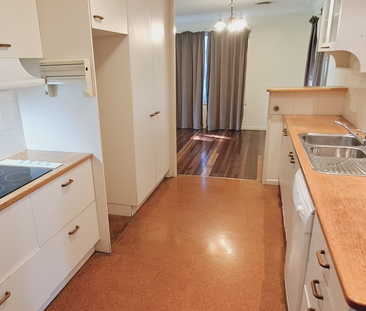 40 Norm Street, Kenmore, QLD - Photo 3