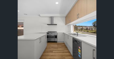 ROOM FOR RENT - Photo 5