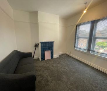 Flat 2 44 Royland Road - Newly Refurbished Loughborough - Photo 2