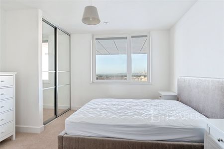 2 bedroom apartment to rent The Boardwalk, Brighton, BN2 - Photo 2