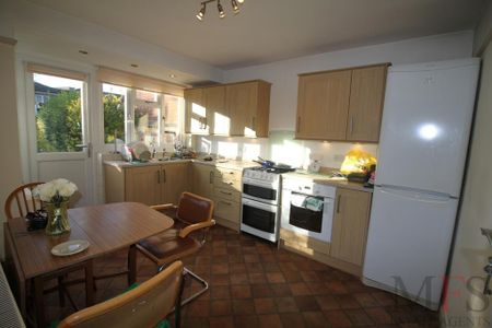 3 bedroom house to rent - Photo 4