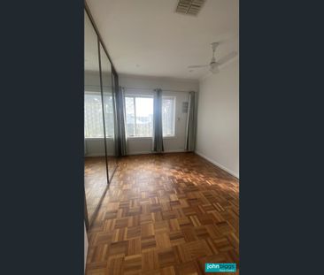 FULLY DUCTED REVERSE CYCLE AIR CONDITIONED THREE BEDROOM HOME.SOLAR... - Photo 6