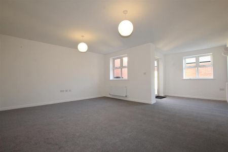 3 bedroom detached house to rent - Photo 3