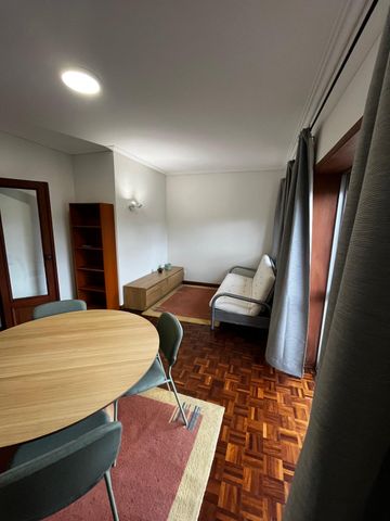 Apartamento T1 Renovado, com excelente exposição solar! - Photo 2