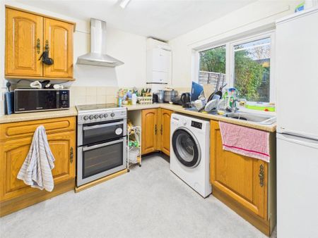 4 bedroom terraced house to rent - Photo 2