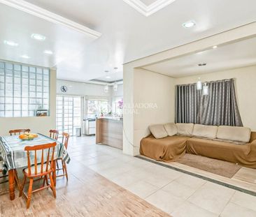 Casa com 4 quartos e 258m² para alugar em Glória, Porto Alegre. - Photo 1
