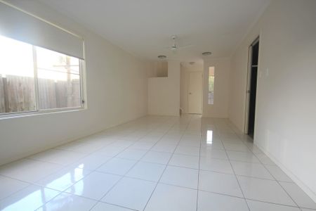 Modern Townhouse Located in the Heart of Nambour - Photo 4