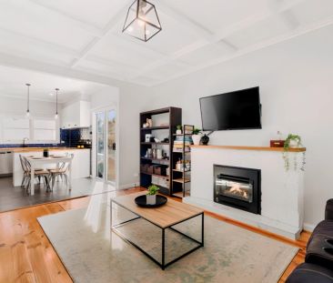 3 Bed, 1 Bath - Photo 2