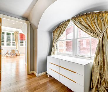 3 bedroom flat to rent - Photo 2