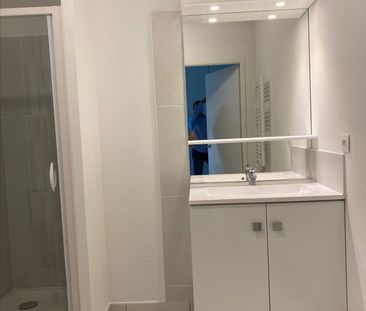 Location Appartement 2 pièces 44m² - Photo 3