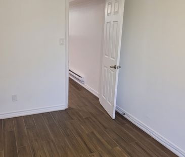 For Lease - 20 Roncesvalles Avenue Unit# 2, Toronto, Ontario - Photo 5