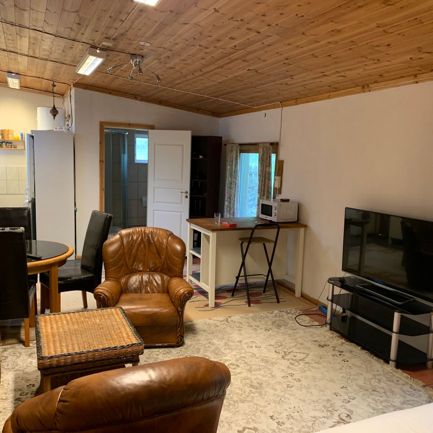 Smedjevägen, Täby - Foto 1